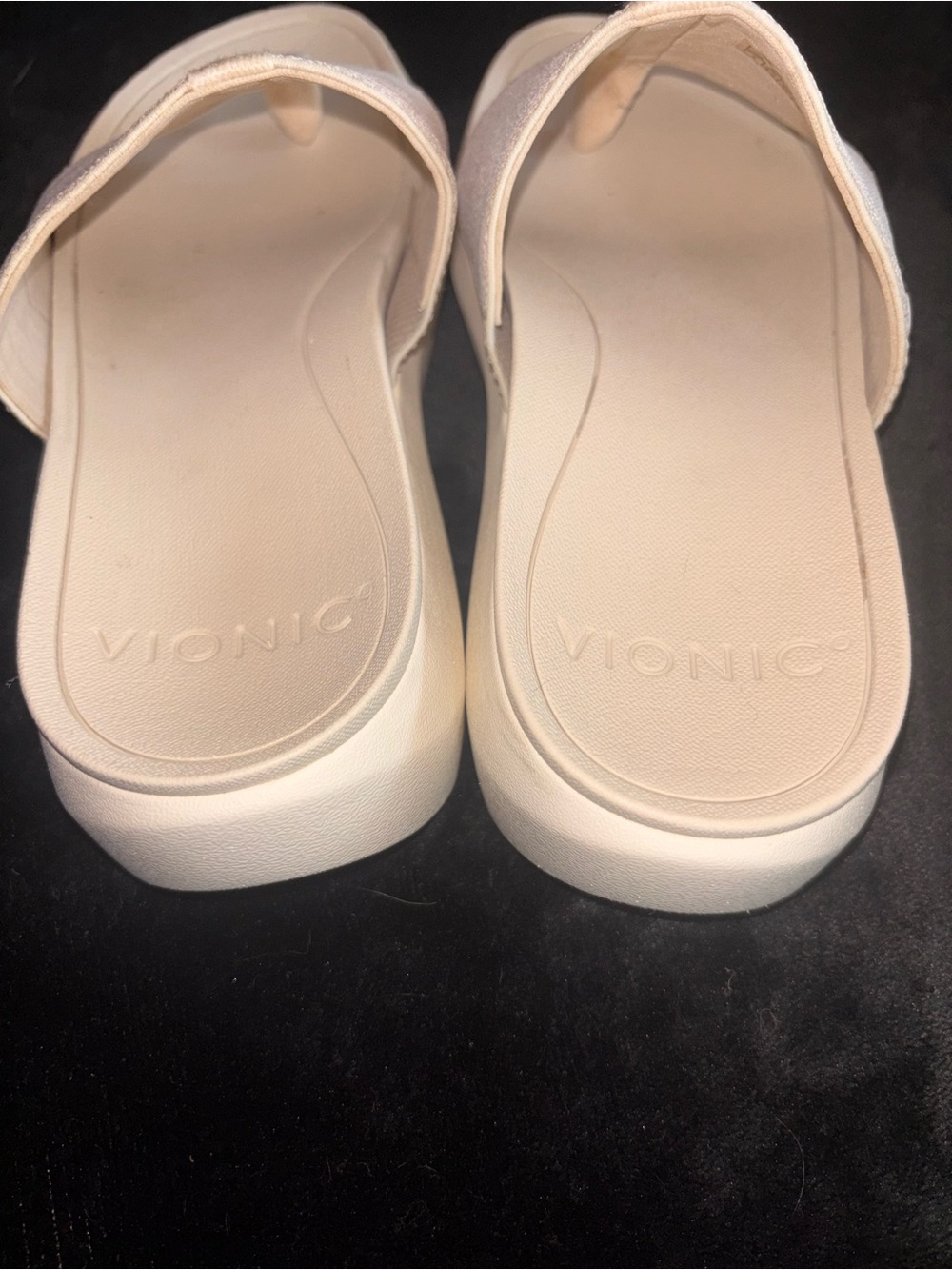 Vionic Aqua Recovery Thong Sandals Cream Comfort Slides Women’s 7 EU 37 - Picture 3 of 6